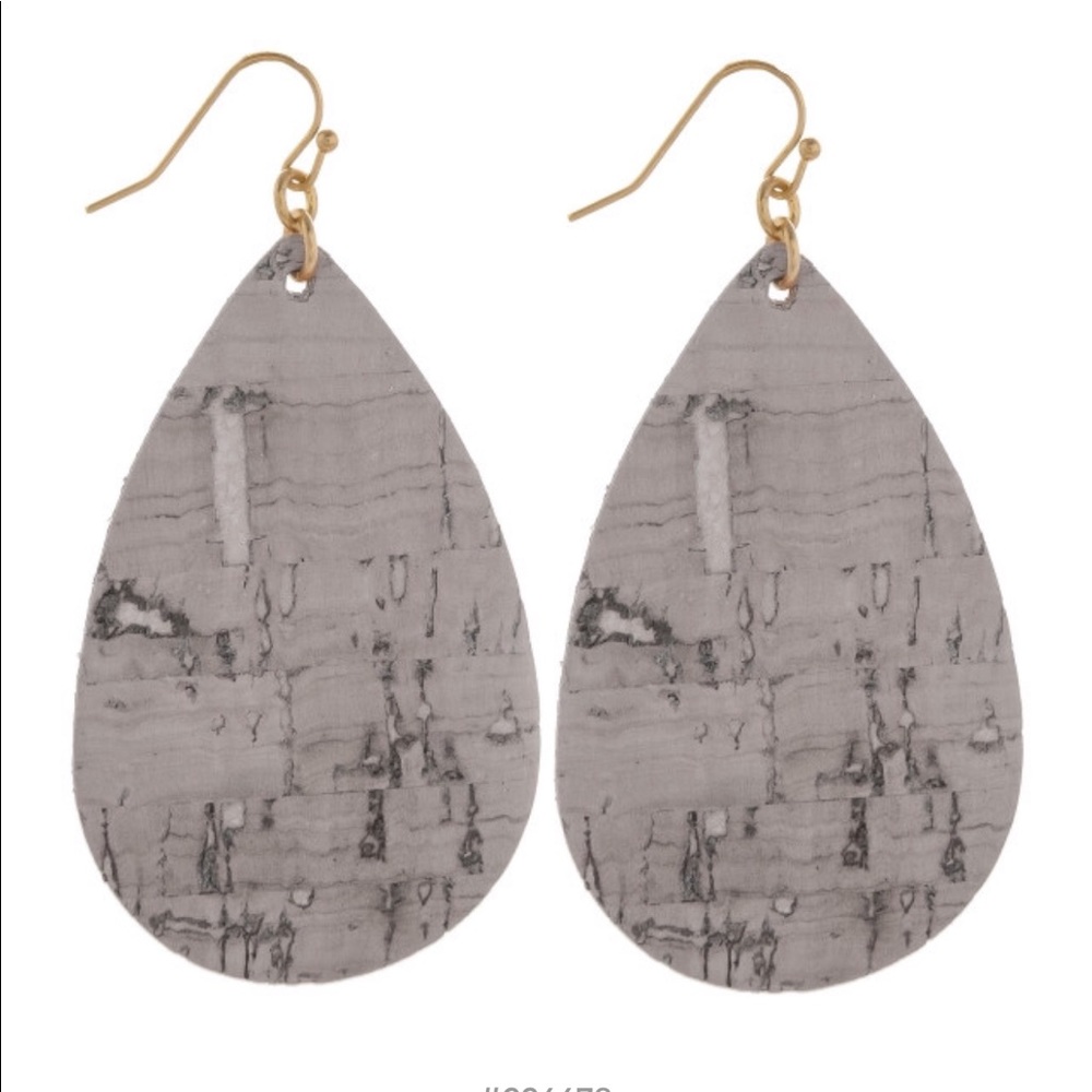 💙4/$20 Cork Inspired Teardrop Earrings